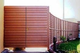 سواتر خشبية